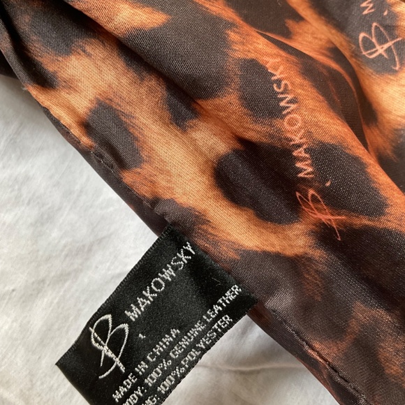 B. Makowsky Oversized Tote/Satchel - Picture 13 of 16